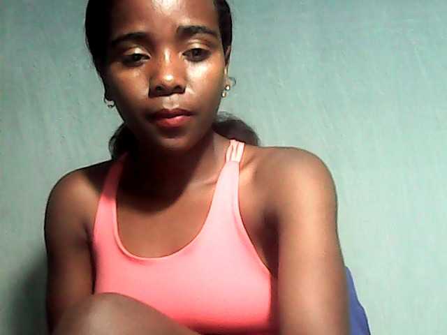LandiQueen12 live cam on BongaCams
