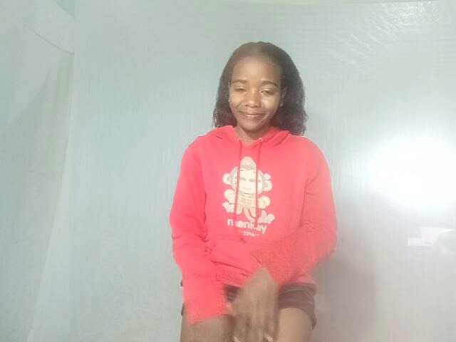 LandiQueen12
