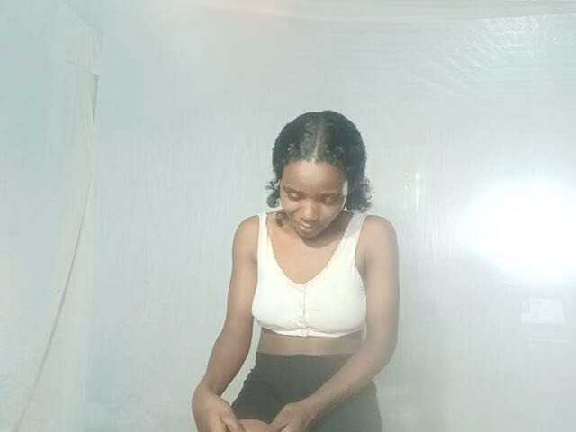 LandiQueen12