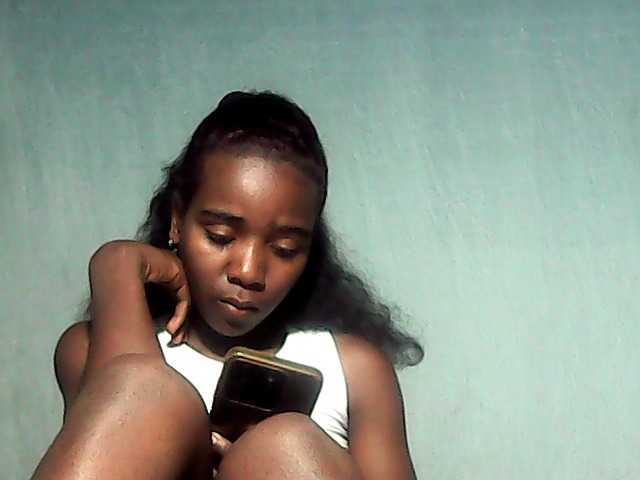 LandiQueen12