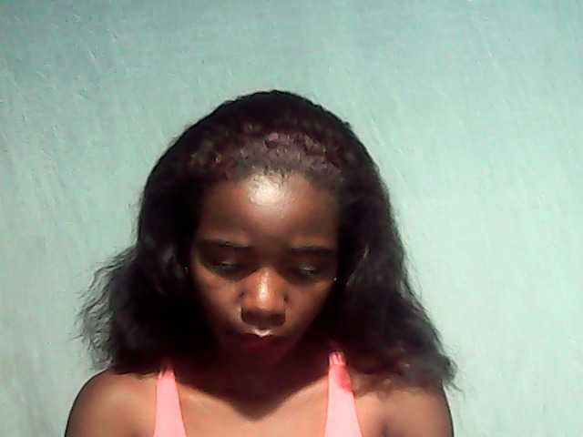 LandiQueen12 live cam on BongaCams