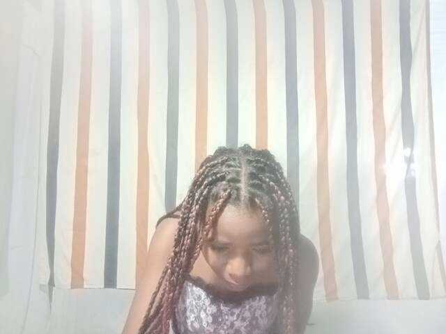 LandiQueen12