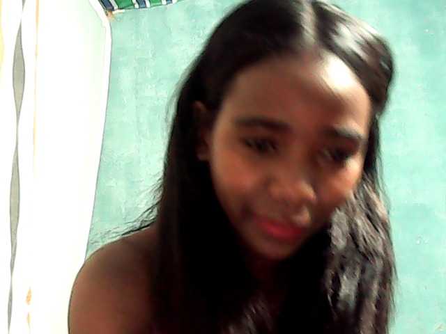 LandiQueen12 live cam on BongaCams