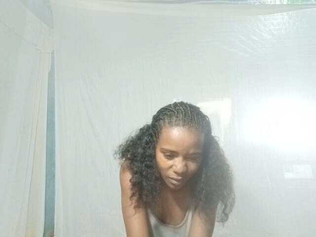 LandiQueen12