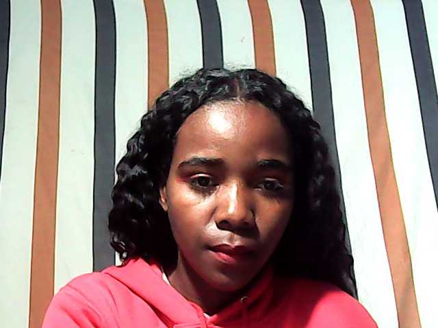 LandiQueen12 live cam on BongaCams