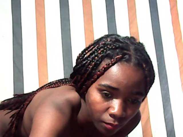 LandiQueen12