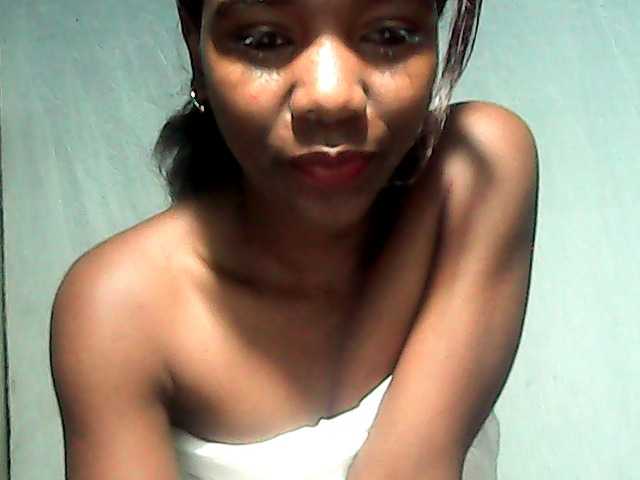 LandiQueen12 live cam on BongaCams