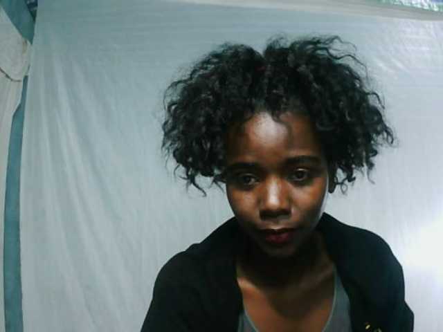 LandiQueen12