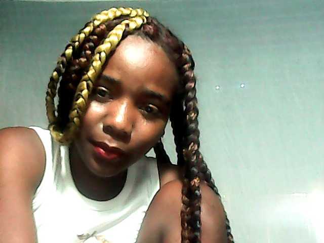 LandiQueen12