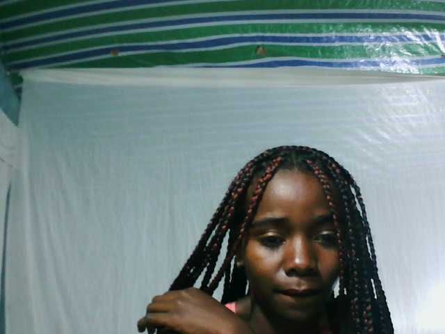 LandiQueen12