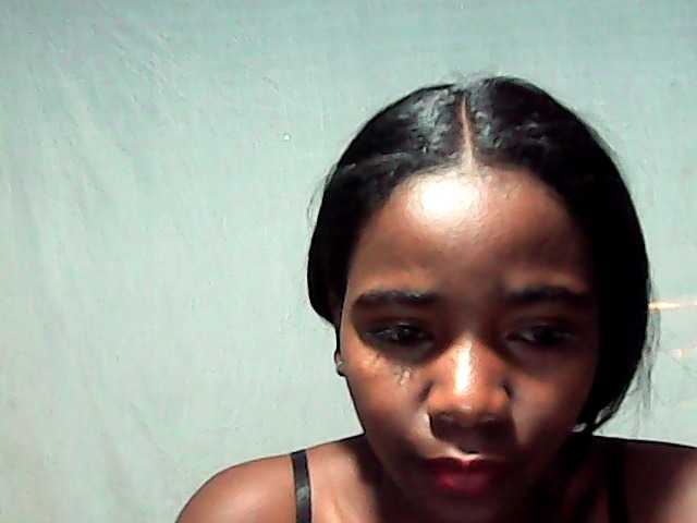 LandiQueen12 live cam on BongaCams