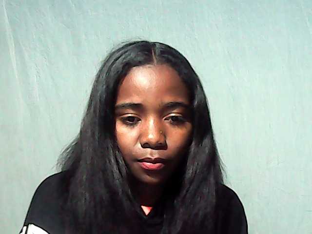 LandiQueen12 live cam on BongaCams