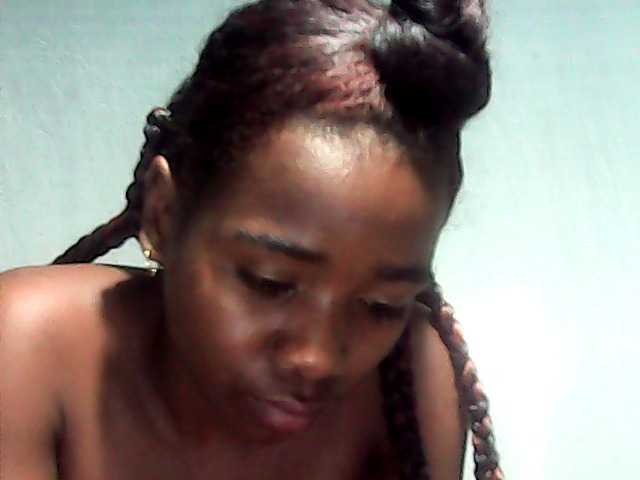 LandiQueen12