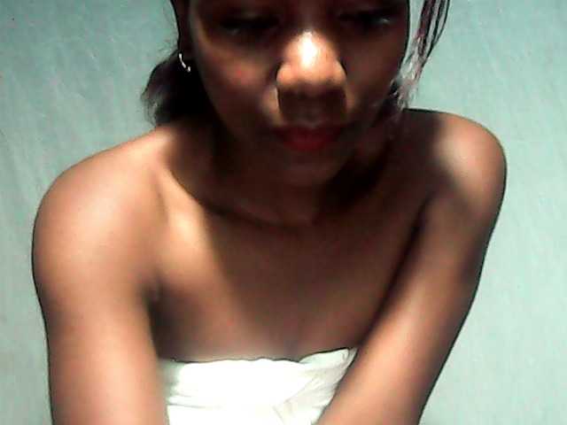 LandiQueen12 live cam on BongaCams