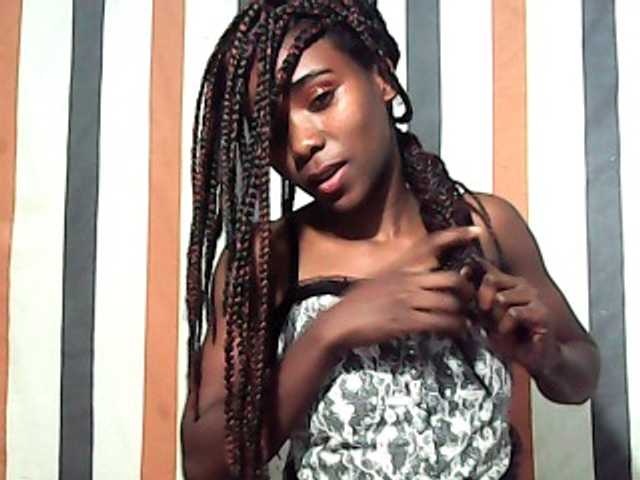 LandiQueen12