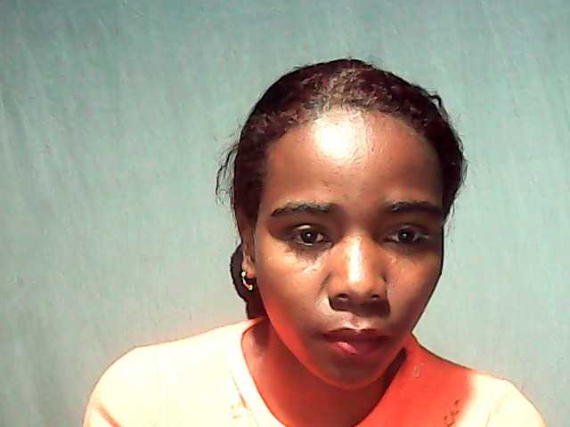 LandiQueen12 live cam on BongaCams