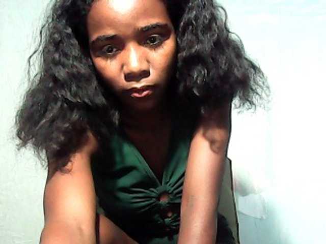 LandiQueen12 live cam on BongaCams