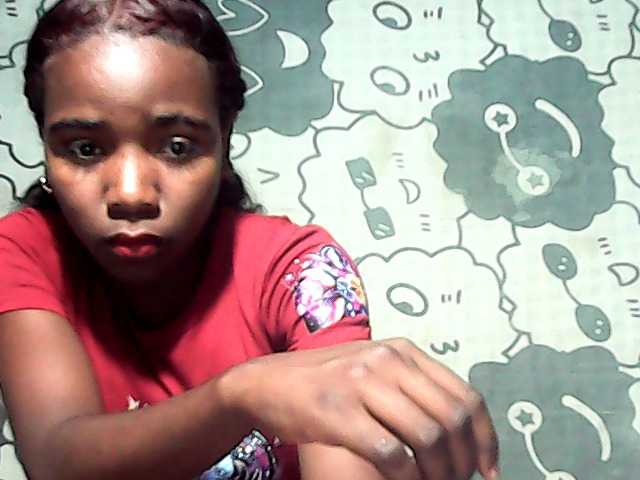 LandiQueen12, live now on BongaCams