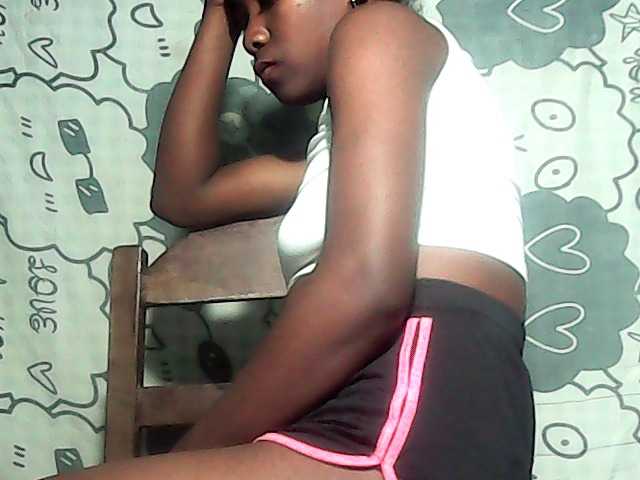 LandiQueen12