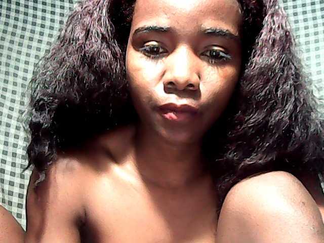 LandiQueen12