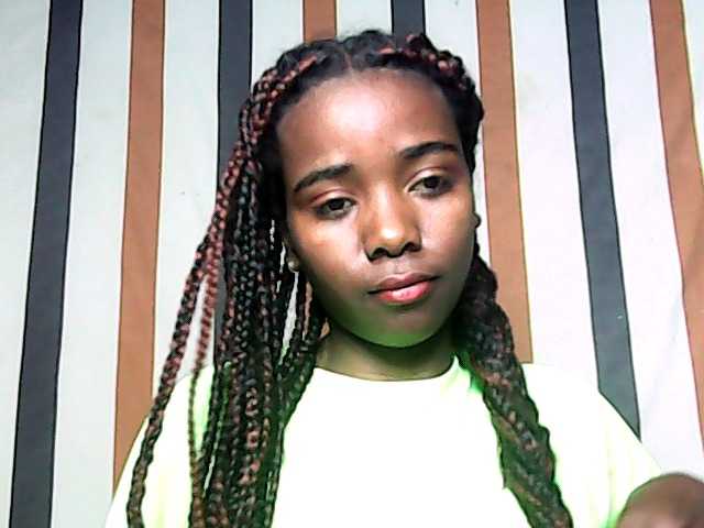 LandiQueen12