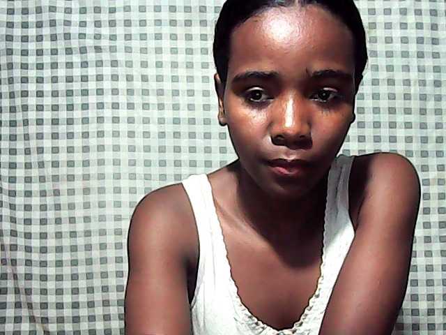 LandiQueen12 live cam on BongaCams