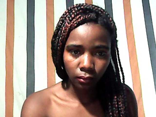 LandiQueen12