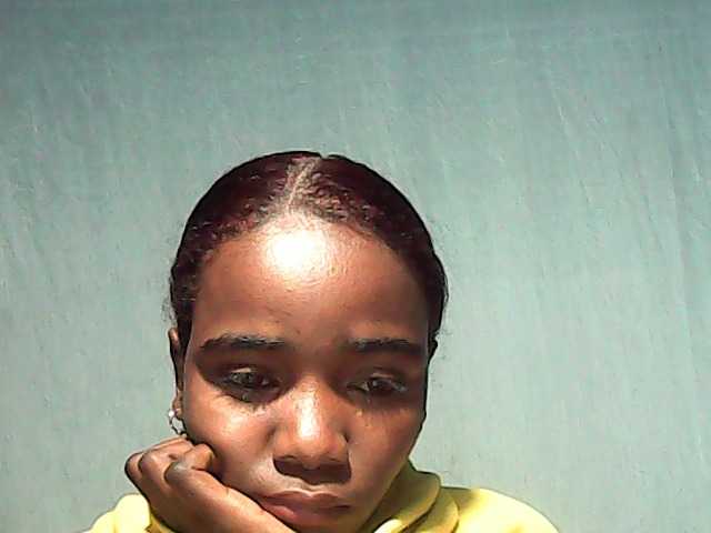 LandiQueen12 live cam on BongaCams