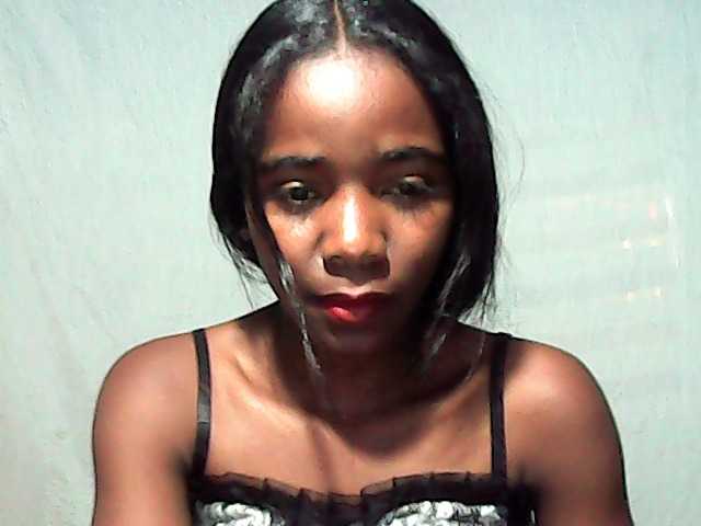 LandiQueen12 live cam on BongaCams