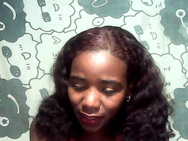 LandiQueen12 live cam on BongaCams