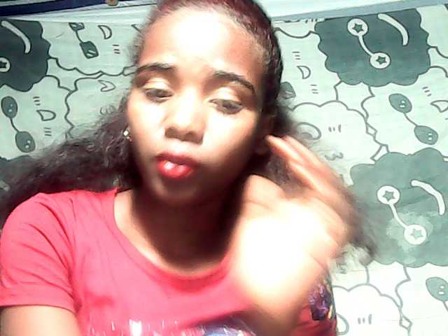 LandiQueen12 live cam on BongaCams