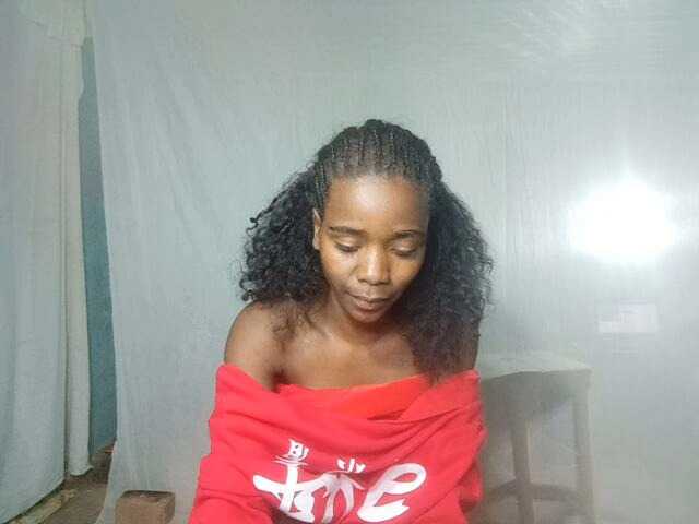 LandiQueen12