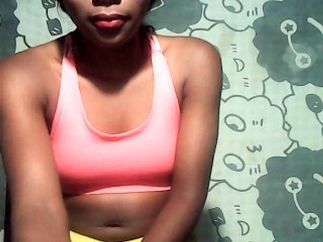 LandiQueen12 live cam on BongaCams