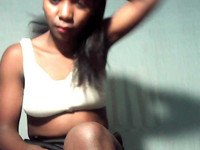 LandiQueen12 live cam on BongaCams