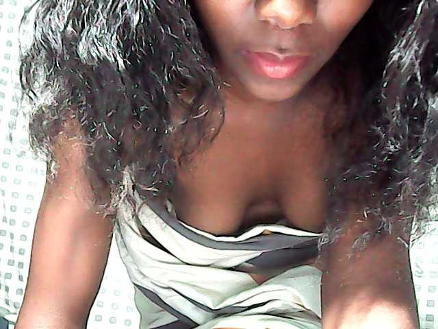LandiQueen12