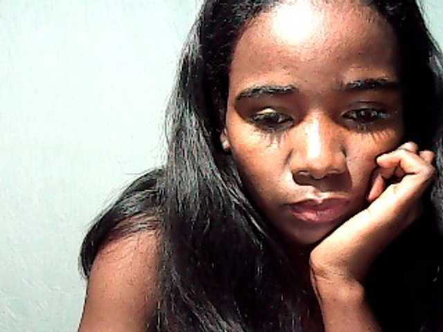 LandiQueen12 live cam on BongaCams