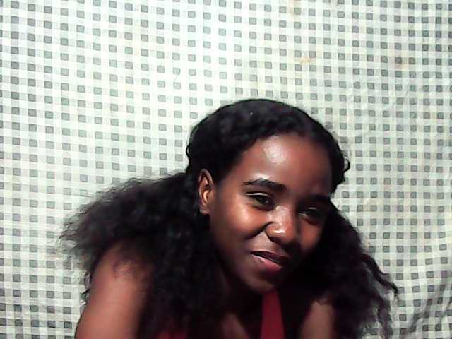 LandiQueen12 live cam on BongaCams