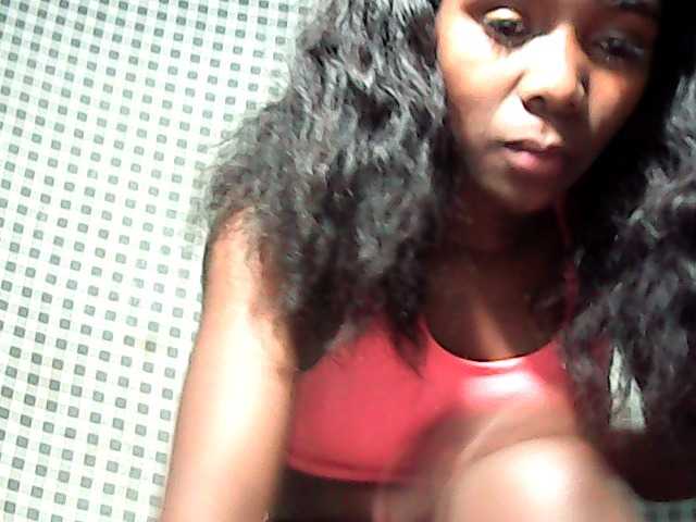 LandiQueen12 live cam on BongaCams