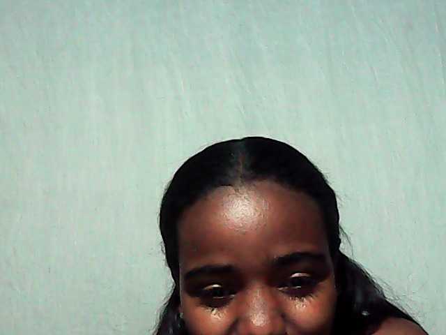 LandiQueen12 live cam on BongaCams