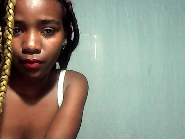 LandiQueen12