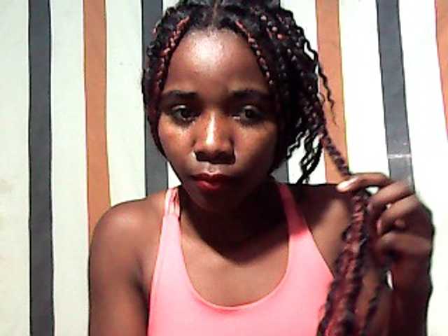 LandiQueen12
