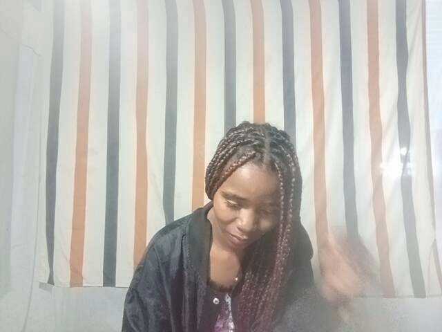 LandiQueen12