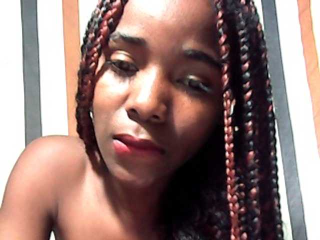 LandiQueen12