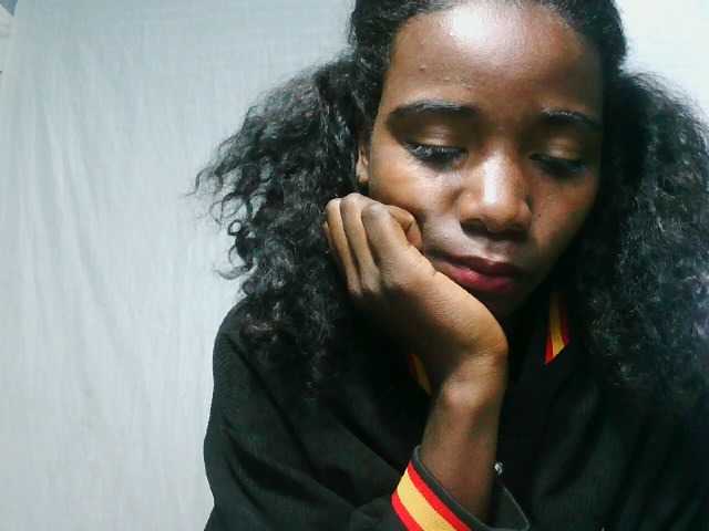 LandiQueen12