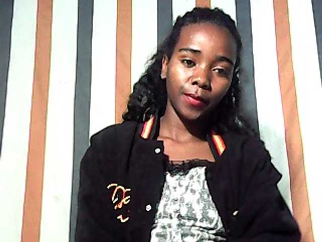LandiQueen12