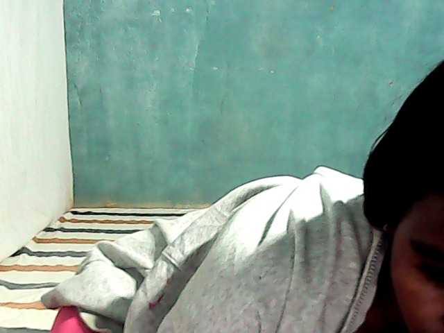 LandiQueen12 live cam on BongaCams