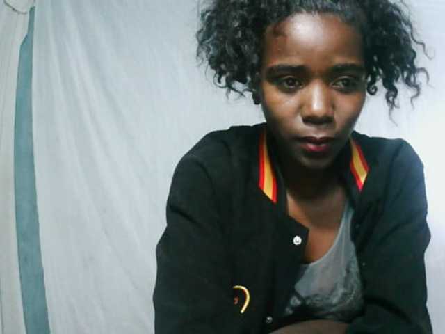 LandiQueen12