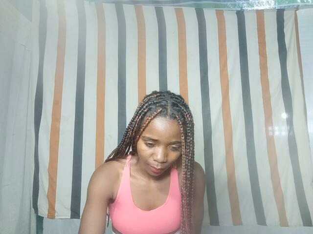 LandiQueen12