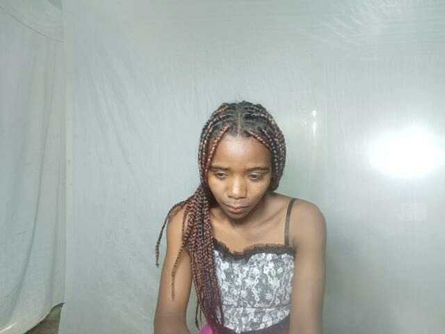LandiQueen12