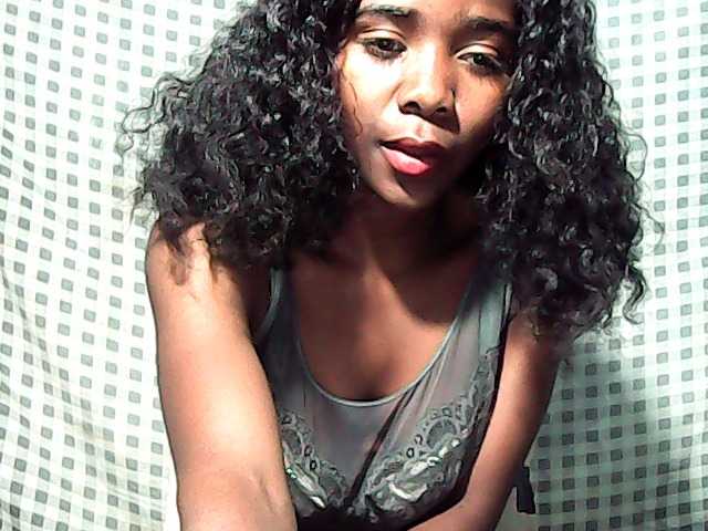 LandiQueen12